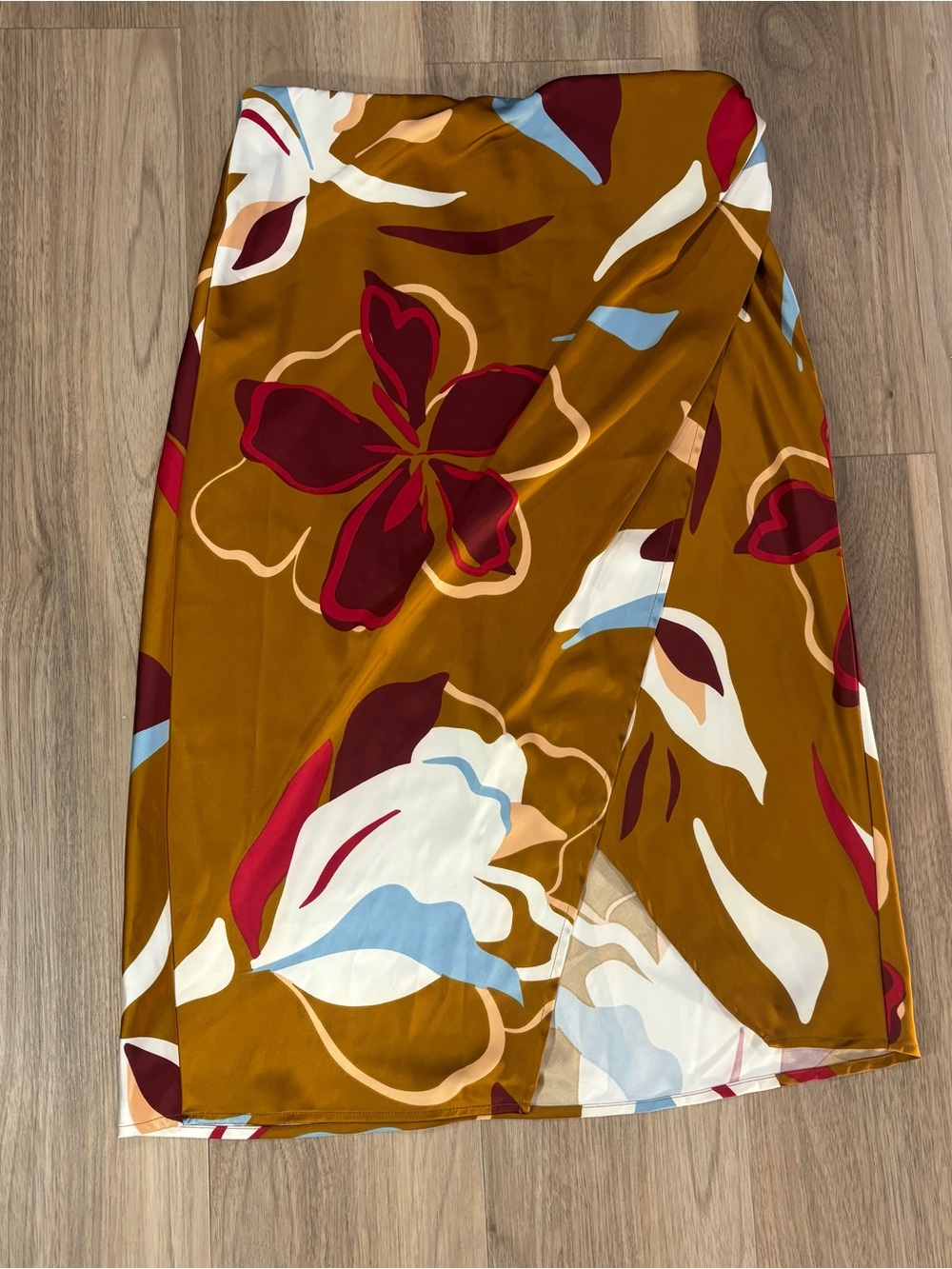 Sigred Olsen Midi Skirt and Halter Set - Picture 2 of 7